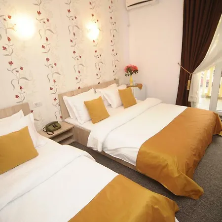 Pinguin Ξενοδοχείο 3*